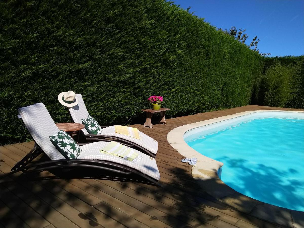 Saint-Georges-Haute-Ville Les Bessonnes Bed & Breakfast エクステリア 写真