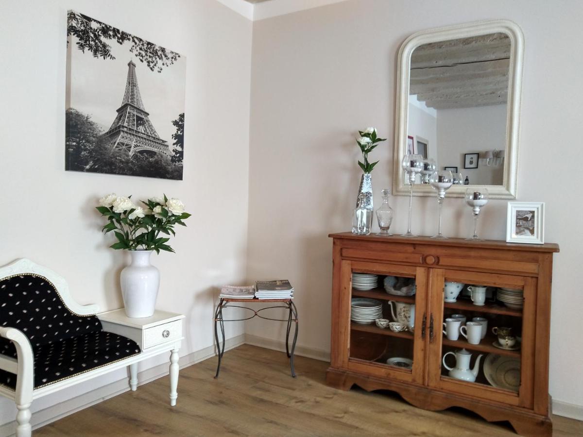 Saint-Georges-Haute-Ville Les Bessonnes Bed & Breakfast エクステリア 写真