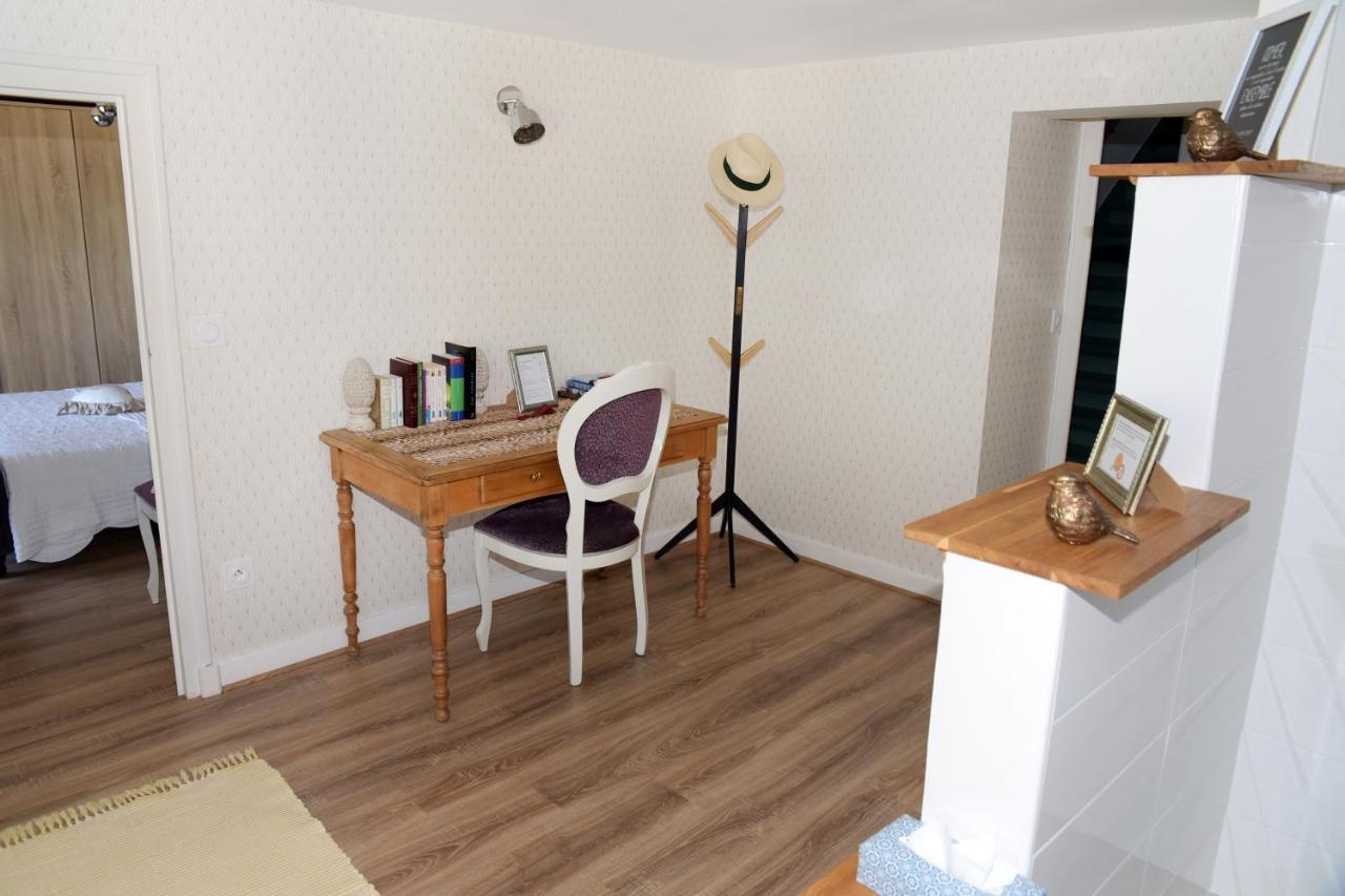 Saint-Georges-Haute-Ville Les Bessonnes Bed & Breakfast エクステリア 写真